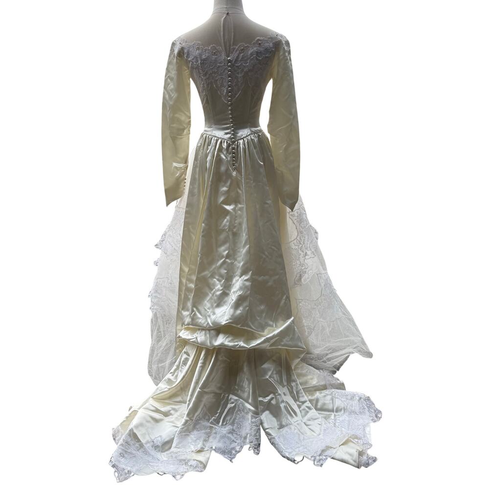 Vintage 50s Women's XS Wedding Dress Satin Lace Wedding Dress Chapel Train - Picture 8 of 11